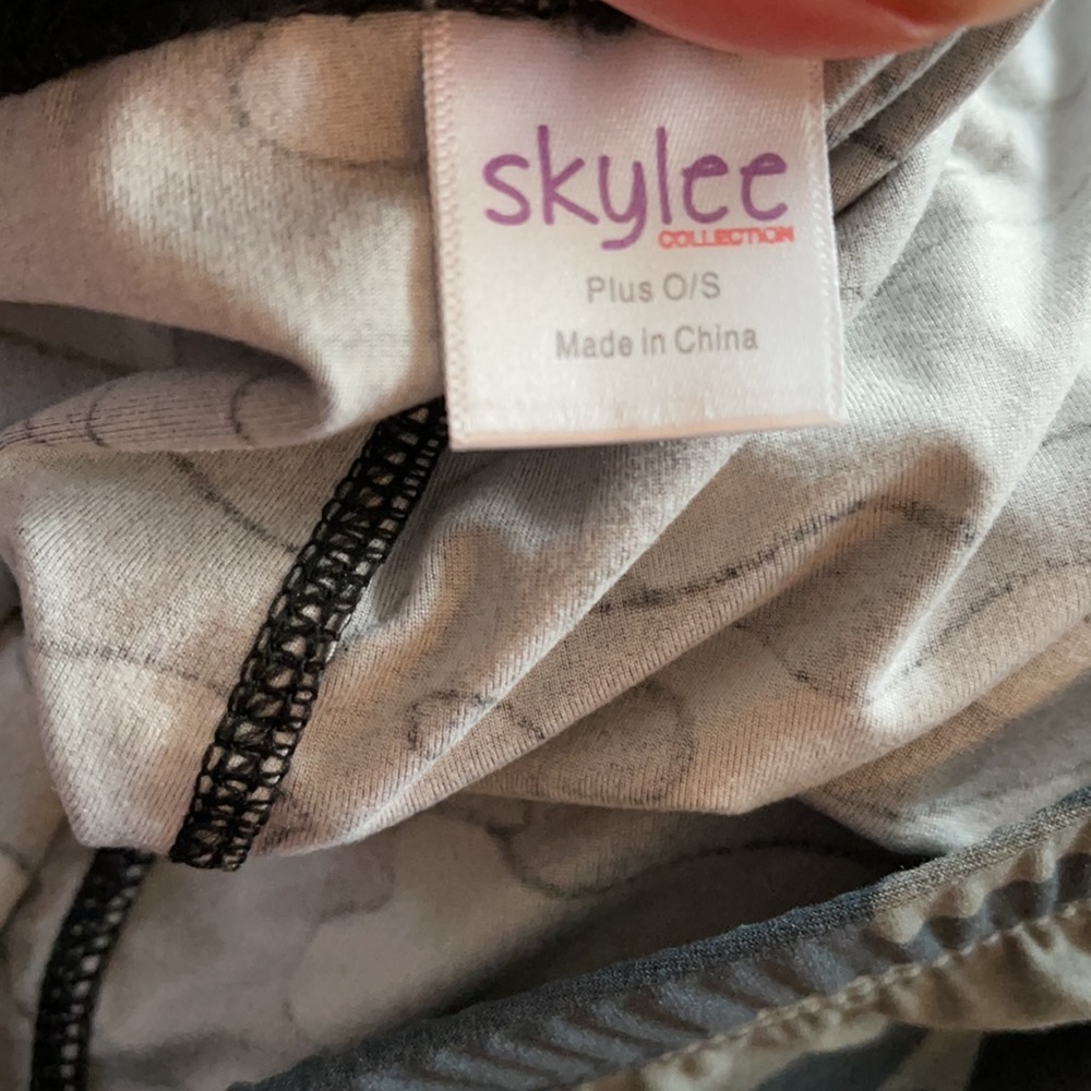 plus size leggings - Picture 4 of 4
